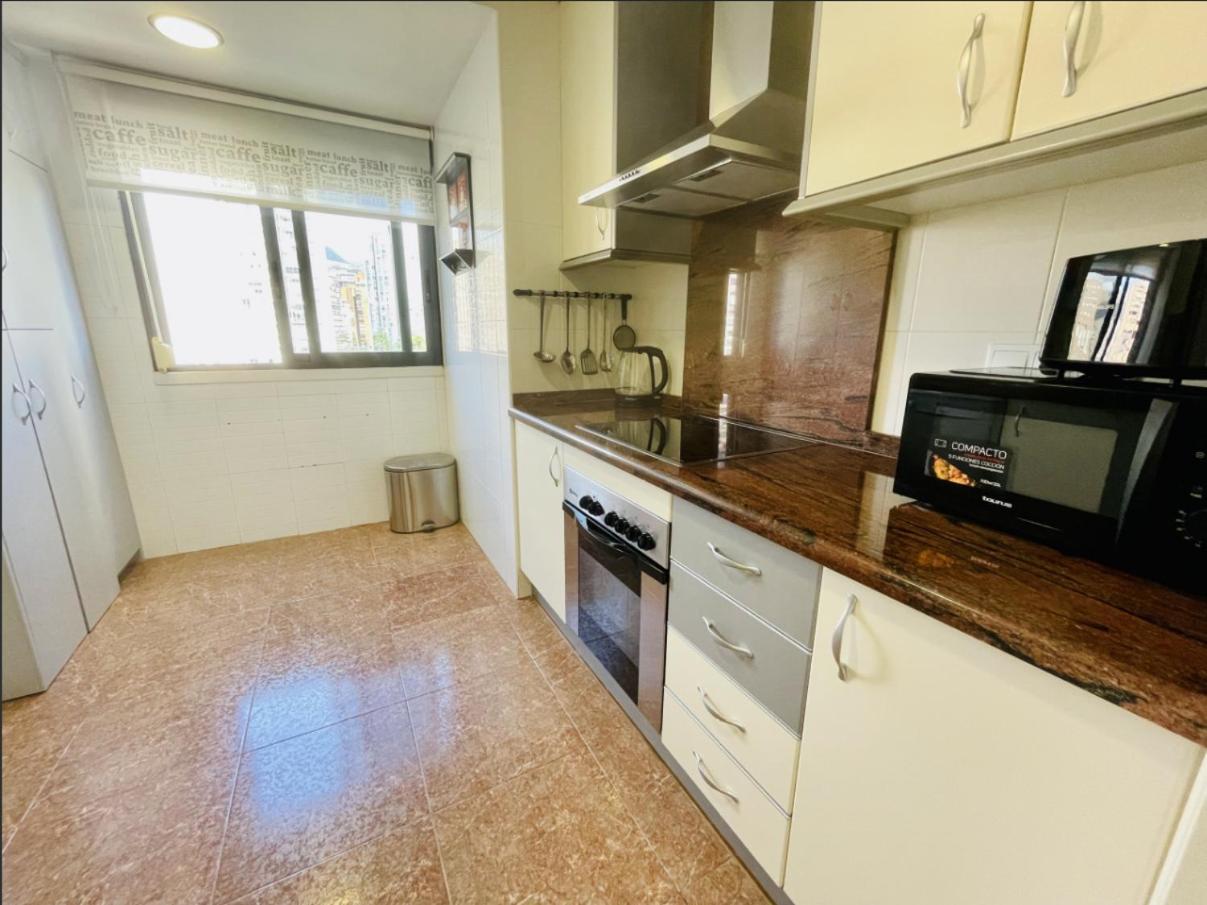 Apartamento Playa De Poniente Benidorm - Torre Dos Calas Bagian luar foto