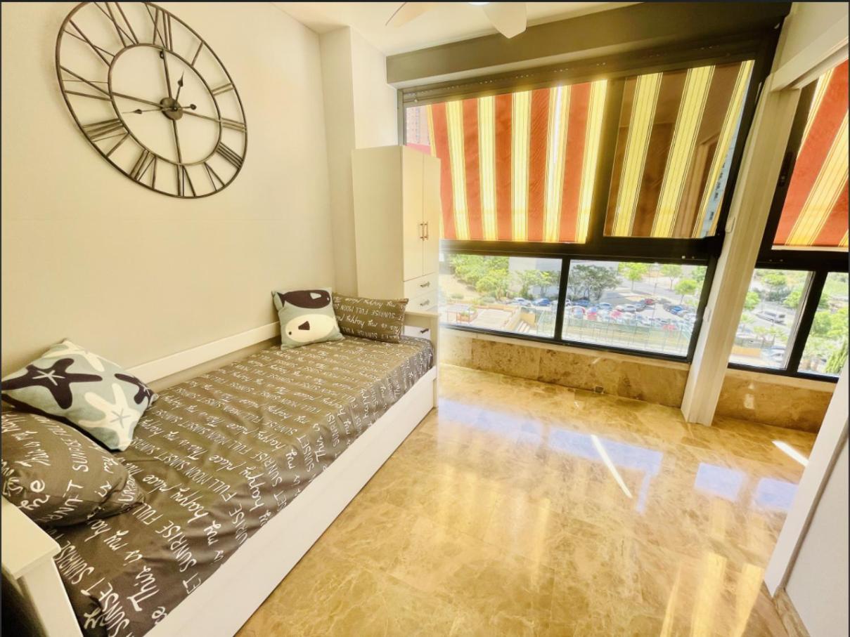 Apartamento Playa De Poniente Benidorm - Torre Dos Calas Bagian luar foto